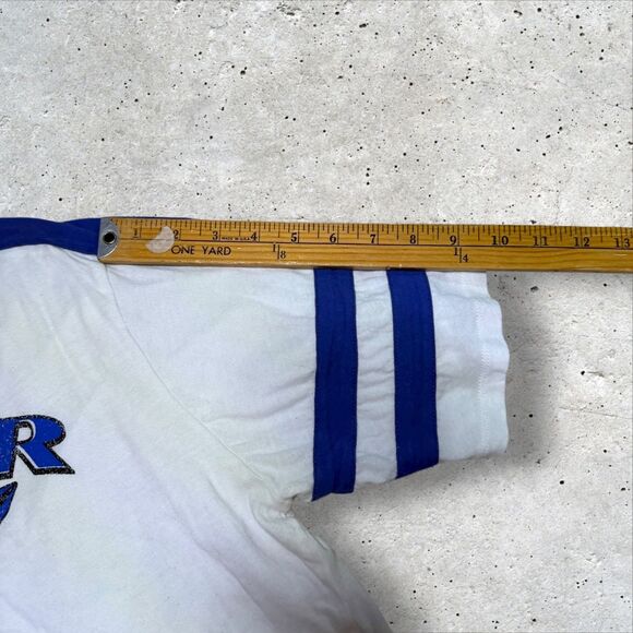 Denver Broncos Cropped T-Shirt Junk Food NFL Varsity Stripe Retro Logo Sz Large - Picture 9 of 9